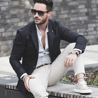 Portrait of a photographer (avatar) Kamron Cmal