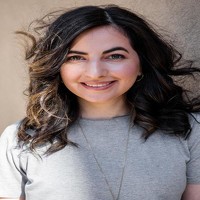 Portrait of a photographer (avatar)  MarshaWRoss