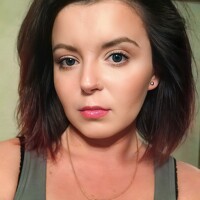 Portrait of a photographer (avatar) Andreea R. Gander