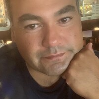 Portrait of a photographer (avatar) Mike J. Fox