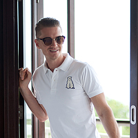 Portrait of a photographer (avatar) Артём Кузьмин (Artem Kuzmin)