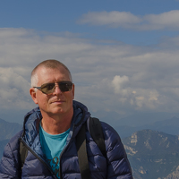 Portrait of a photographer (avatar) Andre Tegra