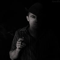 Portrait of a photographer (avatar) RomaM