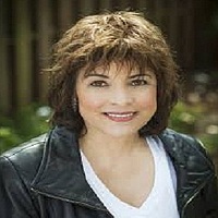 Portrait of a photographer (avatar) Lisa G. McClintock