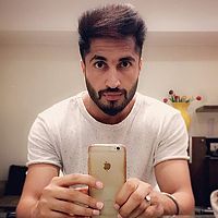 Portrait of a photographer (avatar) noahbrady