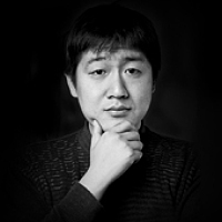 Portrait of a photographer (avatar) vbna25