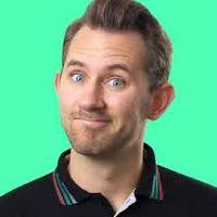 Portrait of a photographer (avatar) lisanielson