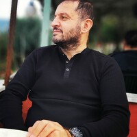 Portrait of a photographer (avatar) dal hasan